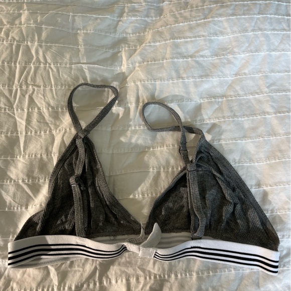 Core bralette - Picture 2 of 3